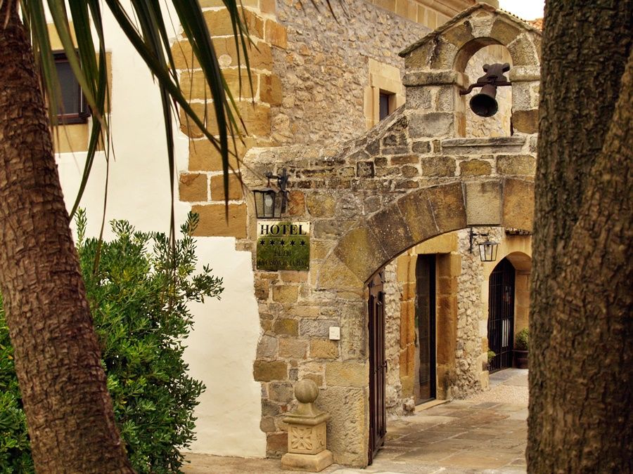 Hotel Palacio De La Pena Cantabria Ajo Kültér fotó